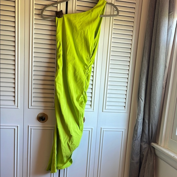 Fashion Nova Lime One-Shoulder Midi Dress - Picture 4 of 6